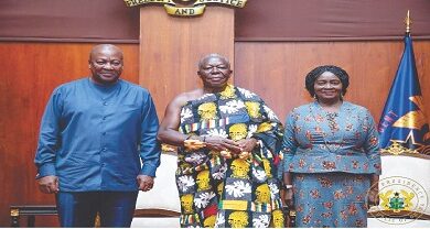 President Mahama with Otumfuo Osei Tutu and Vice President Jane Naana Opoku Agyemang.